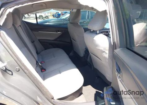 2025 Toyota Camry Le z USA, uszkodzony, nr VIN 4T1DAACK7SU630977